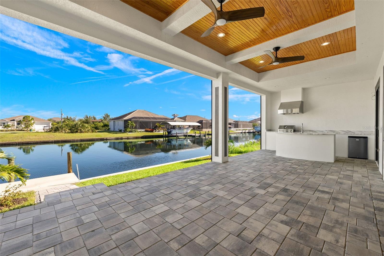 15060 AQUARIUS CIR, PORT CHARLOTTE, FL, 33981
