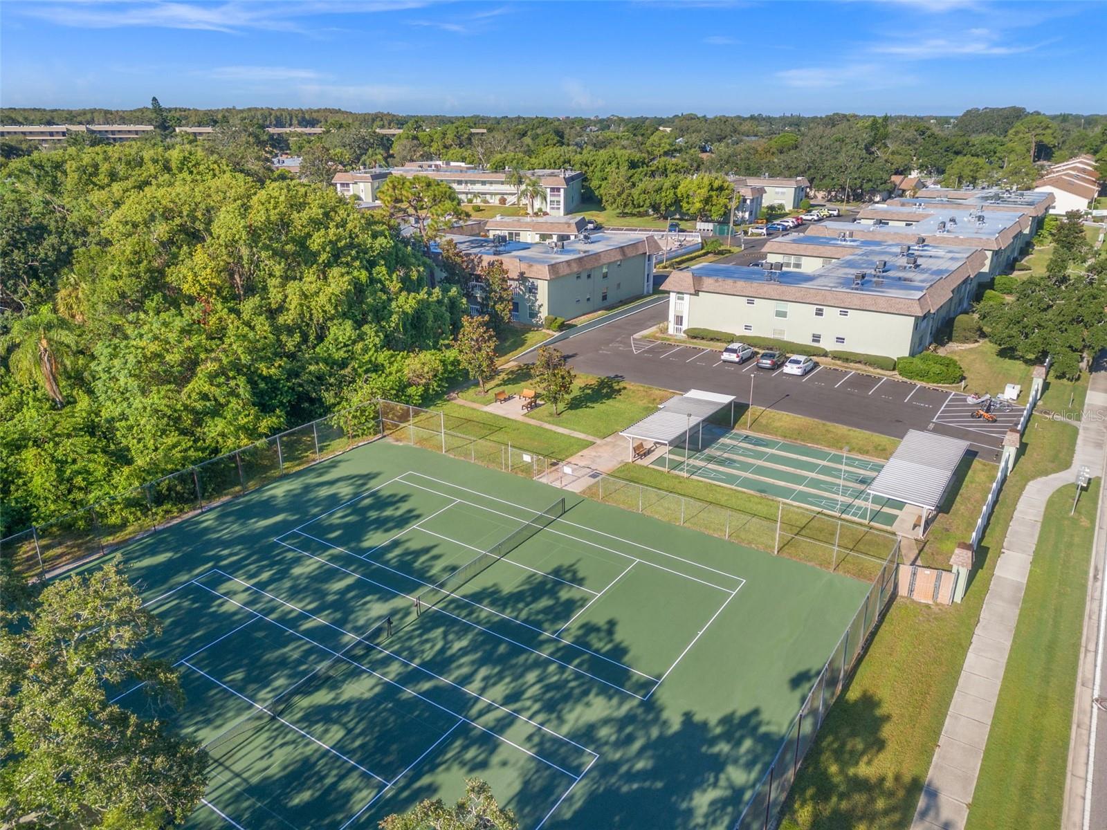 1250 S PINELLAS AVE #110, TARPON SPRINGS, FL, 34689