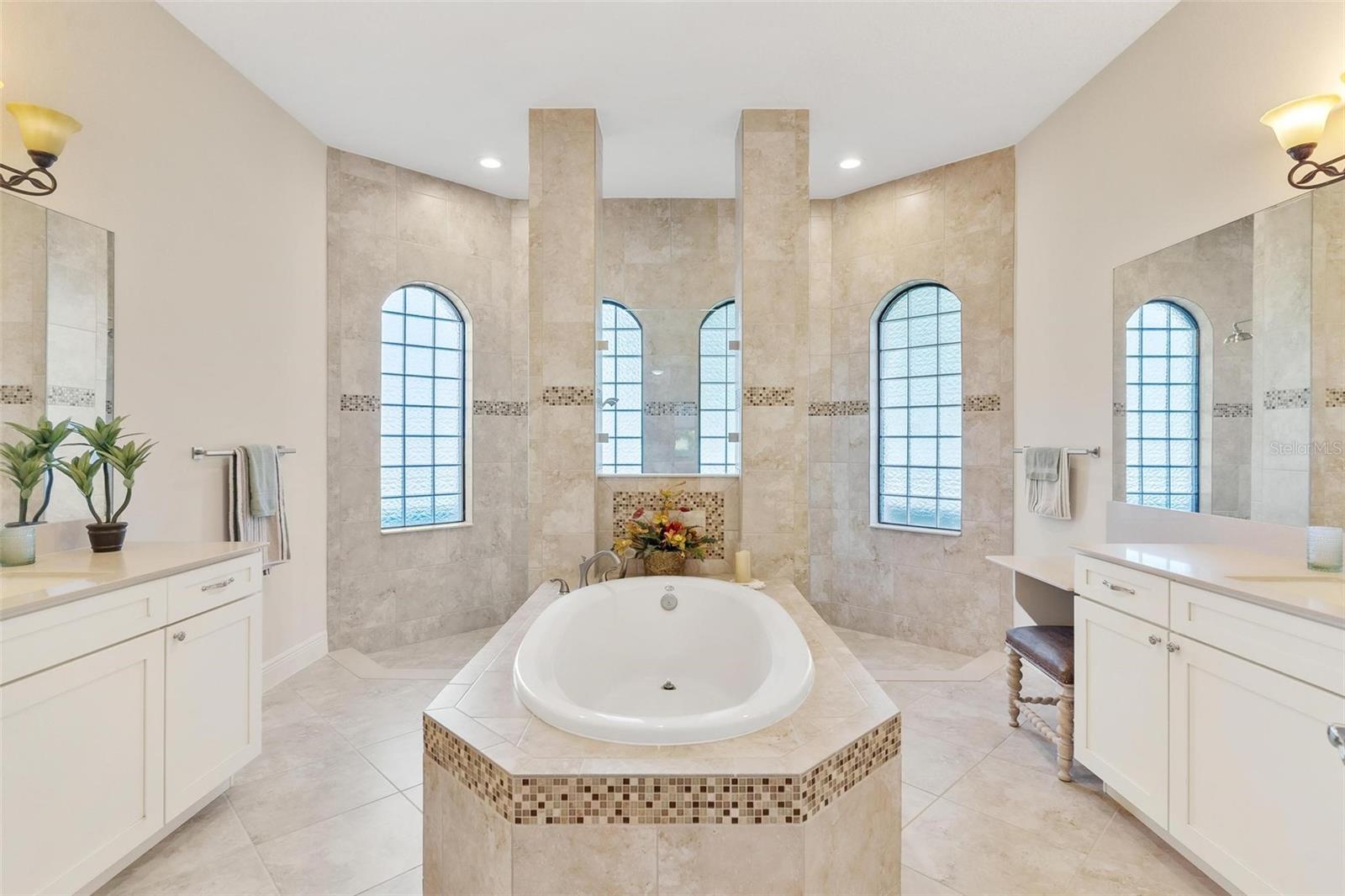 39705 GROVE HTS, LADY LAKE, FL, 32159