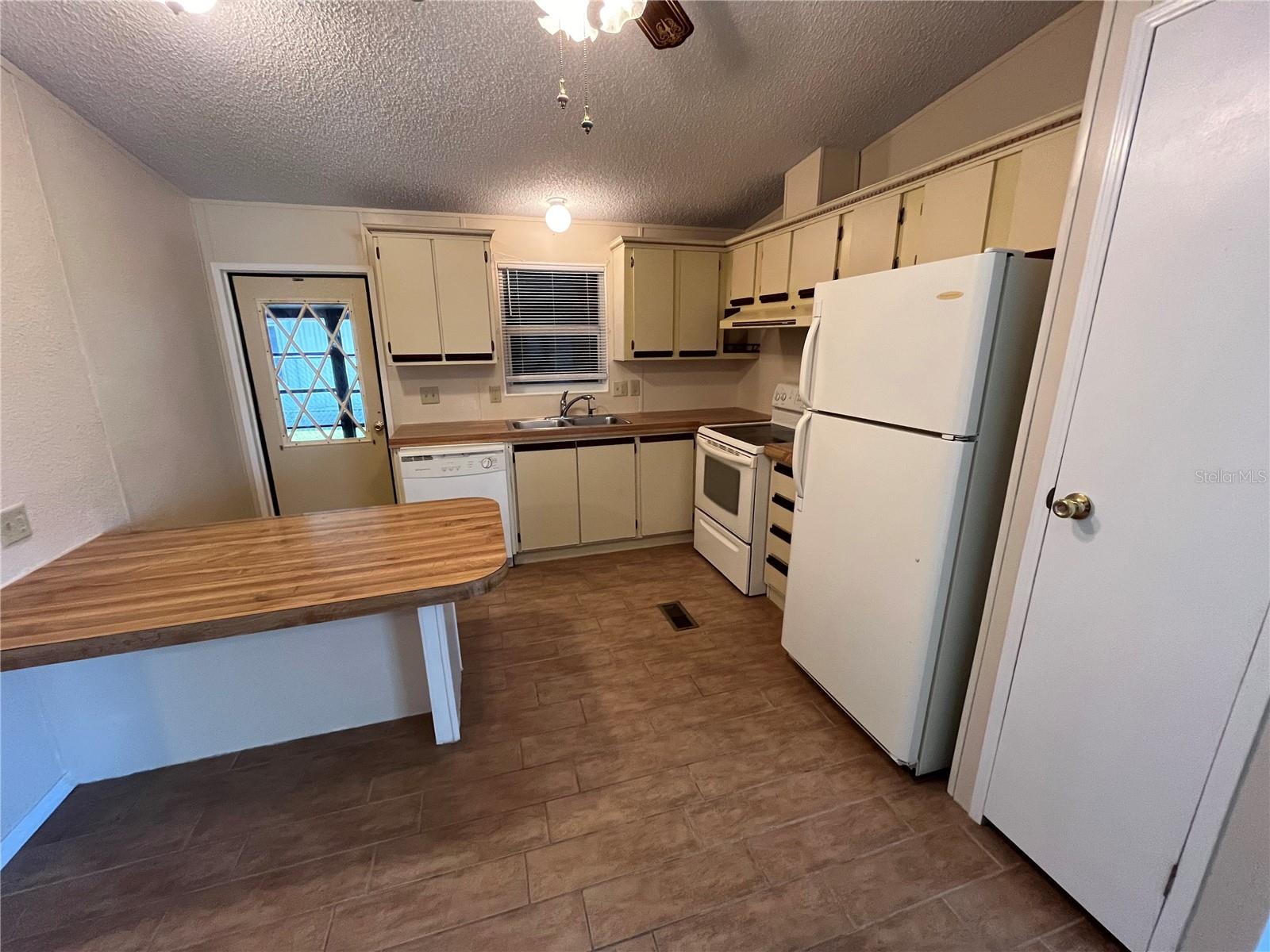 436 SKYLINE DR W, LAKELAND, FL, 33801