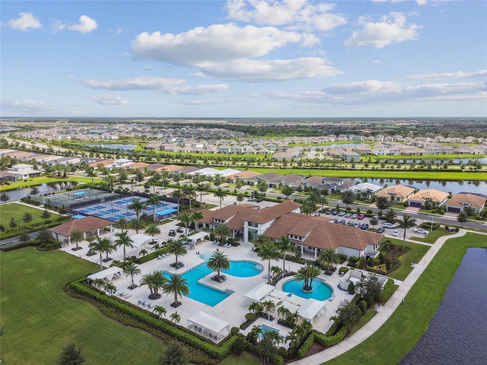 4952 SURFSIDE CIR, BRADENTON, FL, 34211