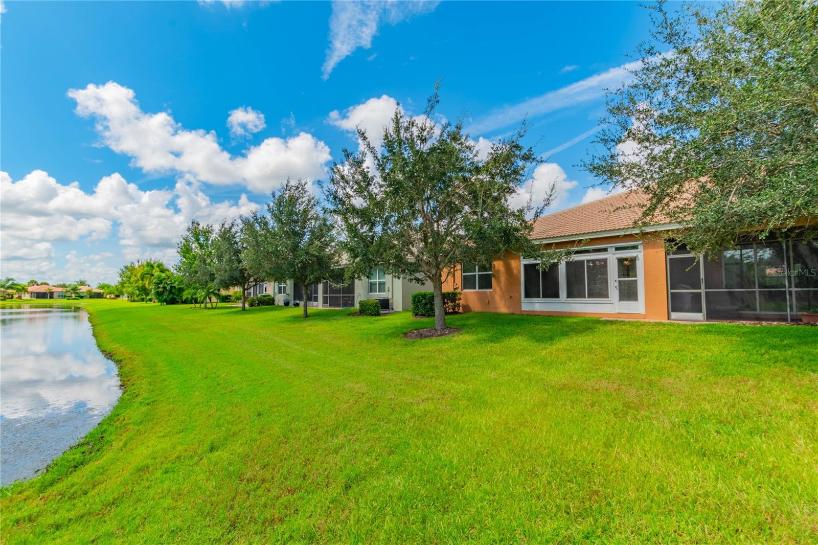 15722 AURORA LAKE CIR, WIMAUMA, FL, 33598