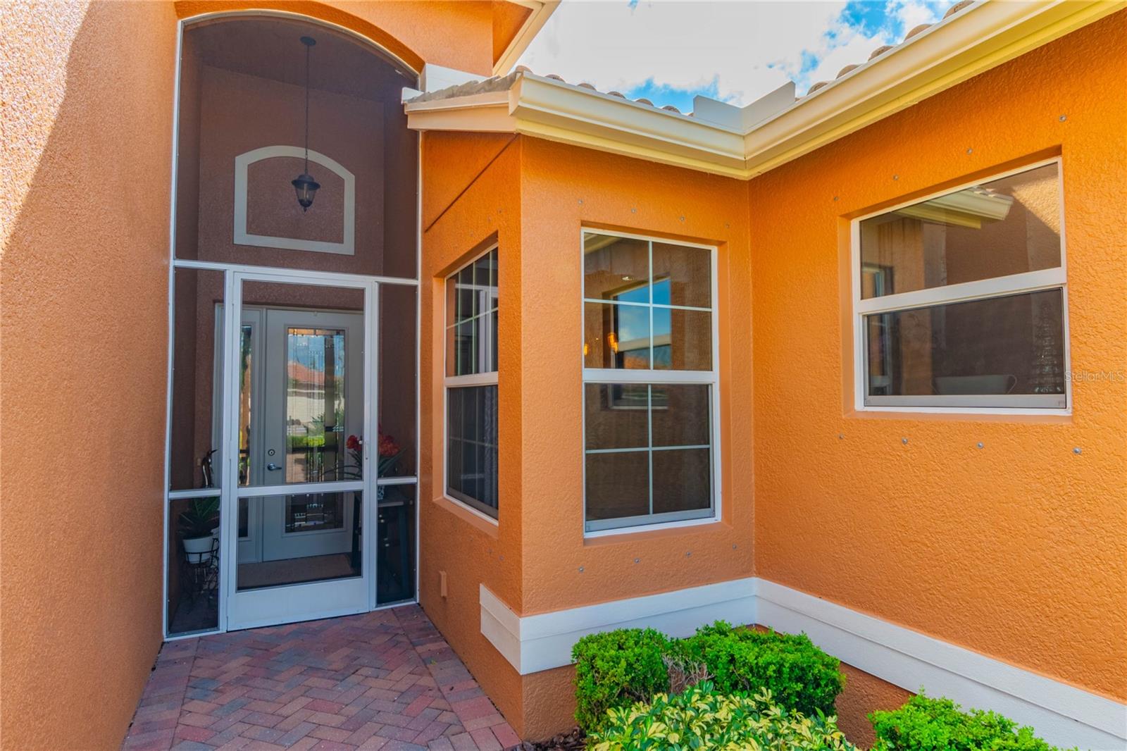 15722 AURORA LAKE CIR, WIMAUMA, FL, 33598