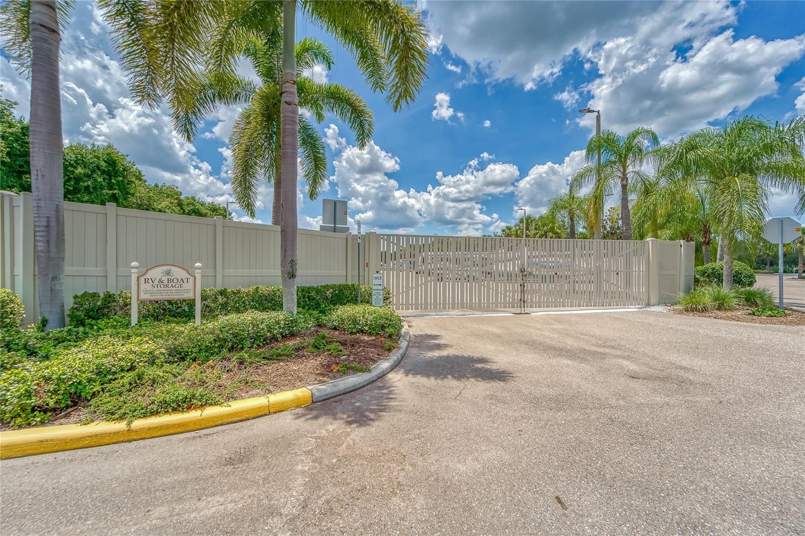 15940 COBBLE MILL DR, WIMAUMA, FL, 33598