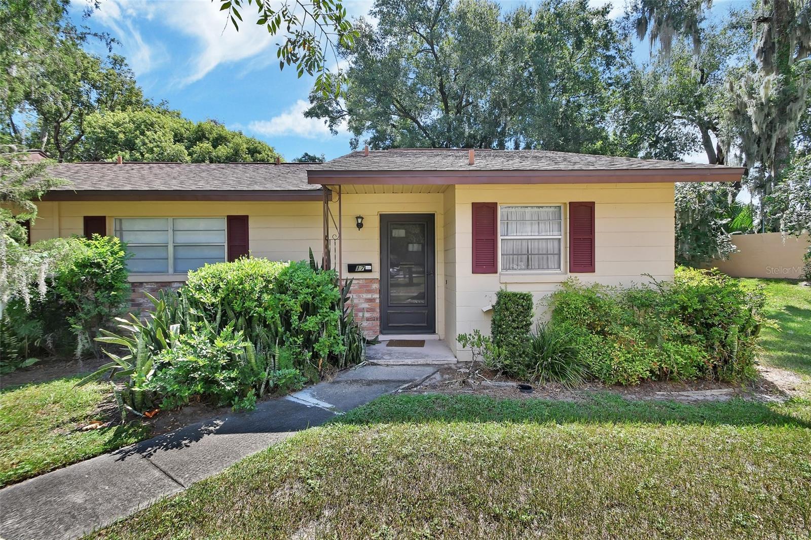 17 VILLA VILLAR CT #17, DELAND, FL, 32724