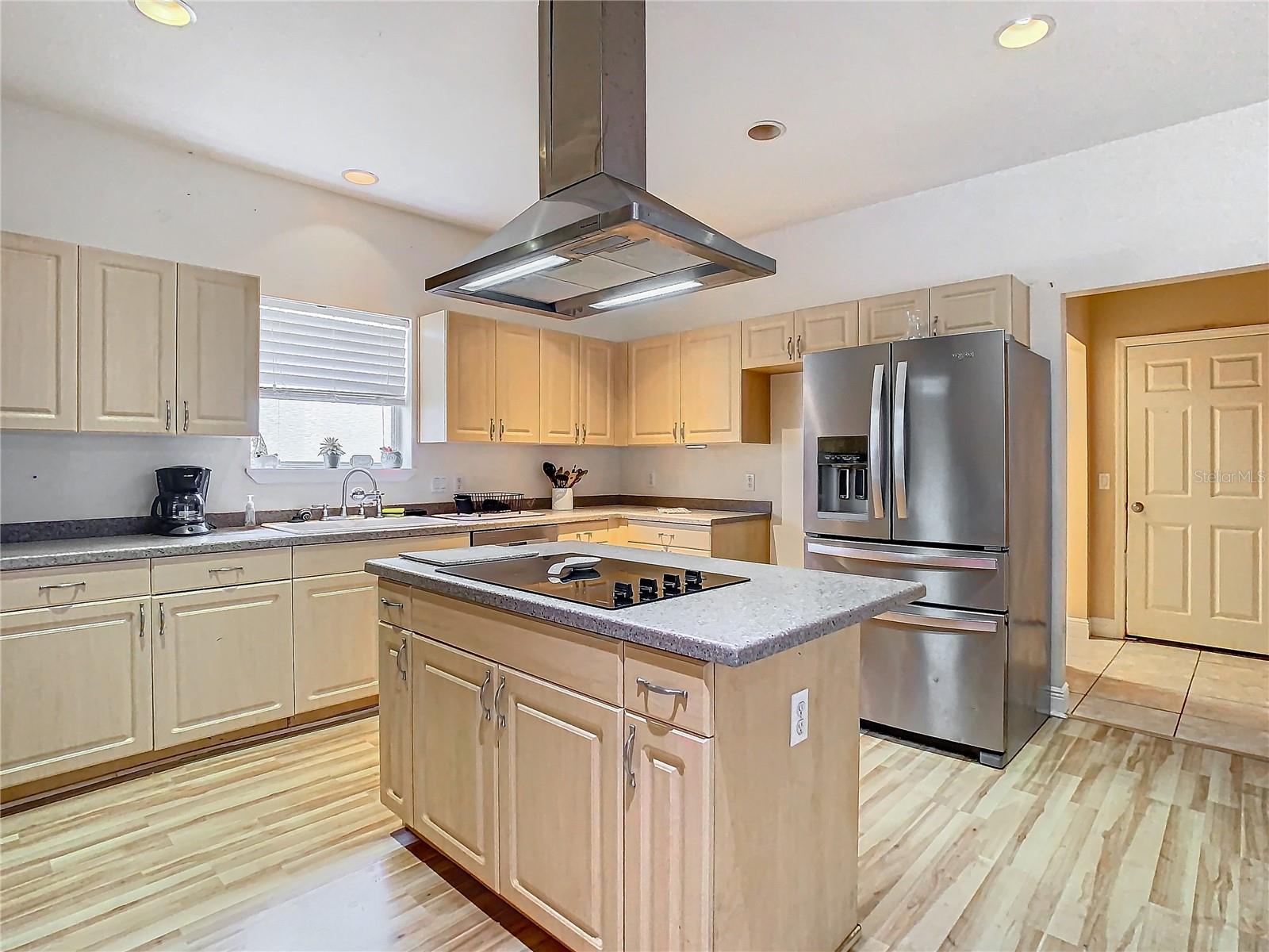 6443 ASHVILLE DR, ZEPHYRHILLS, FL, 33542