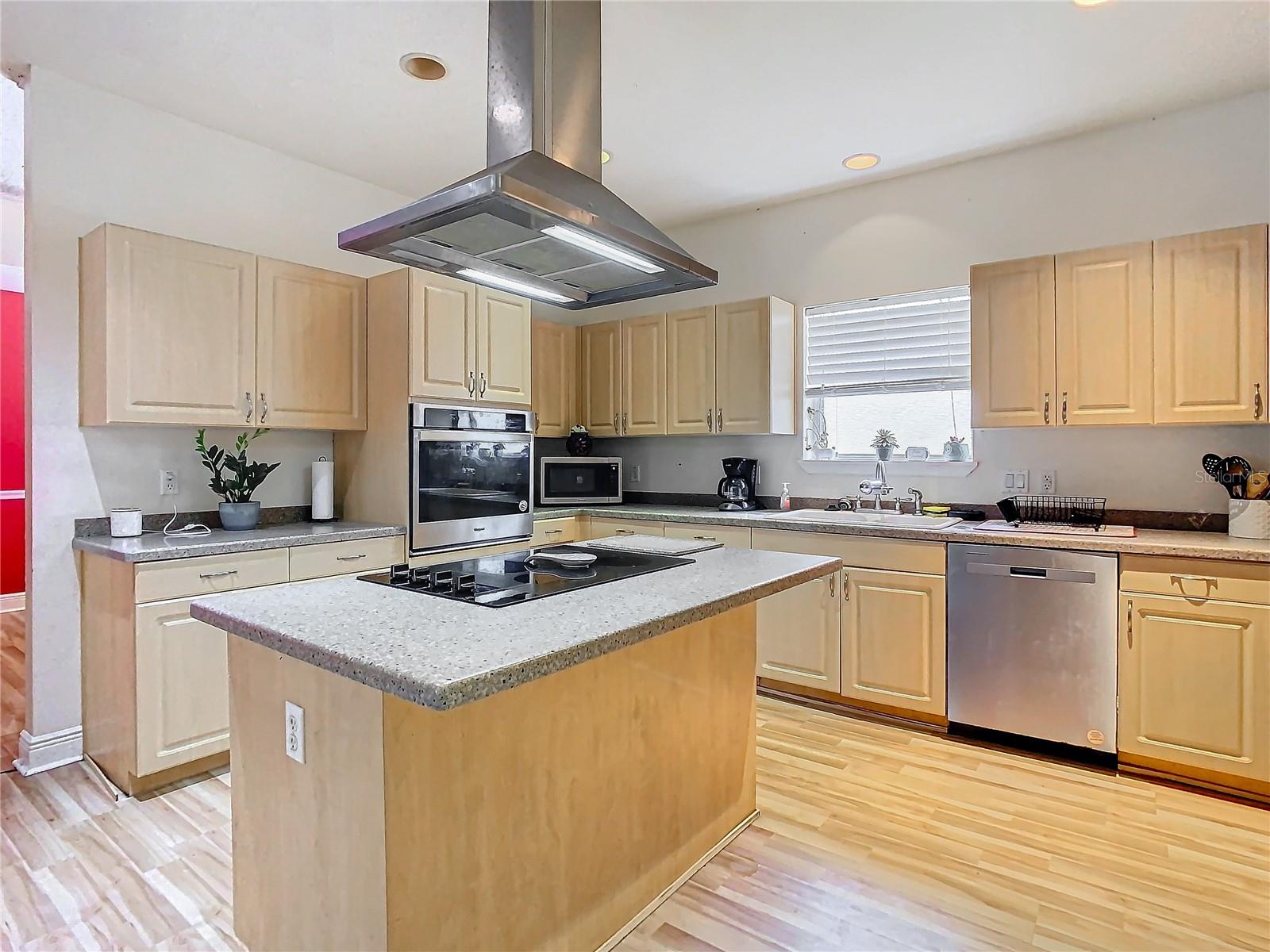 6443 ASHVILLE DR, ZEPHYRHILLS, FL, 33542