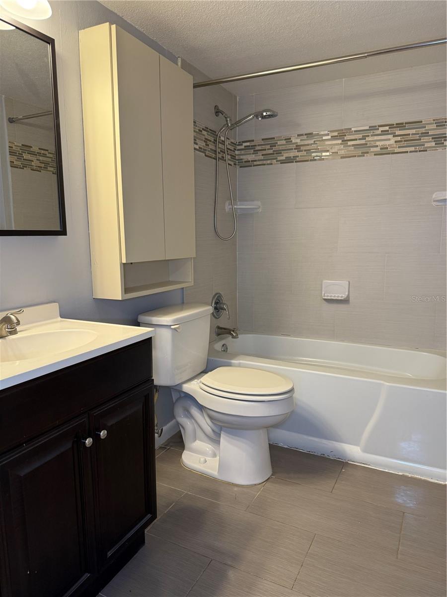 4106 ASHFORD GREEN PL #H102, TAMPA, FL, 33613