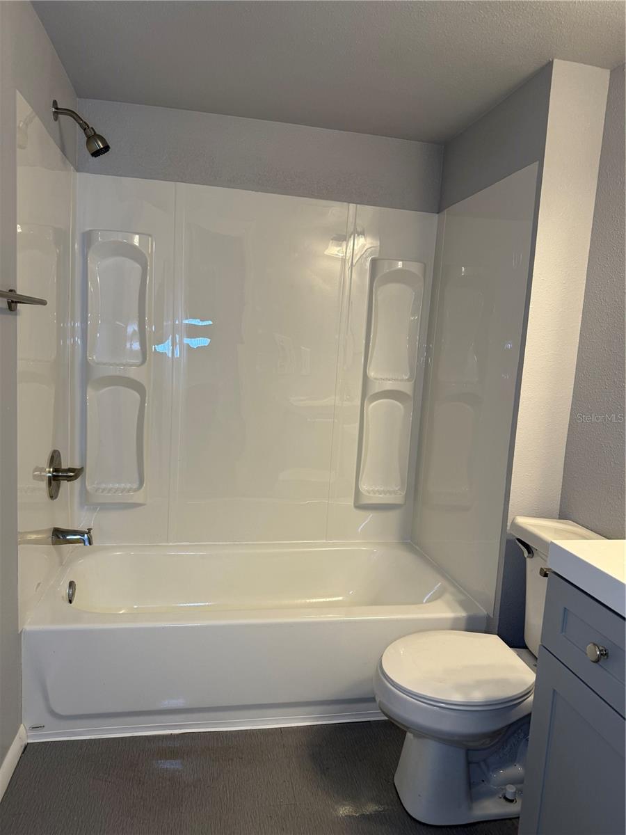 4106 ASHFORD GREEN PL #H102, TAMPA, FL, 33613