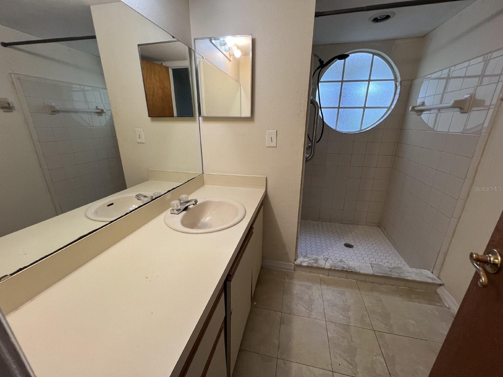 5007 LAGUNA BAY CIR #35, KISSIMMEE, FL, 34746