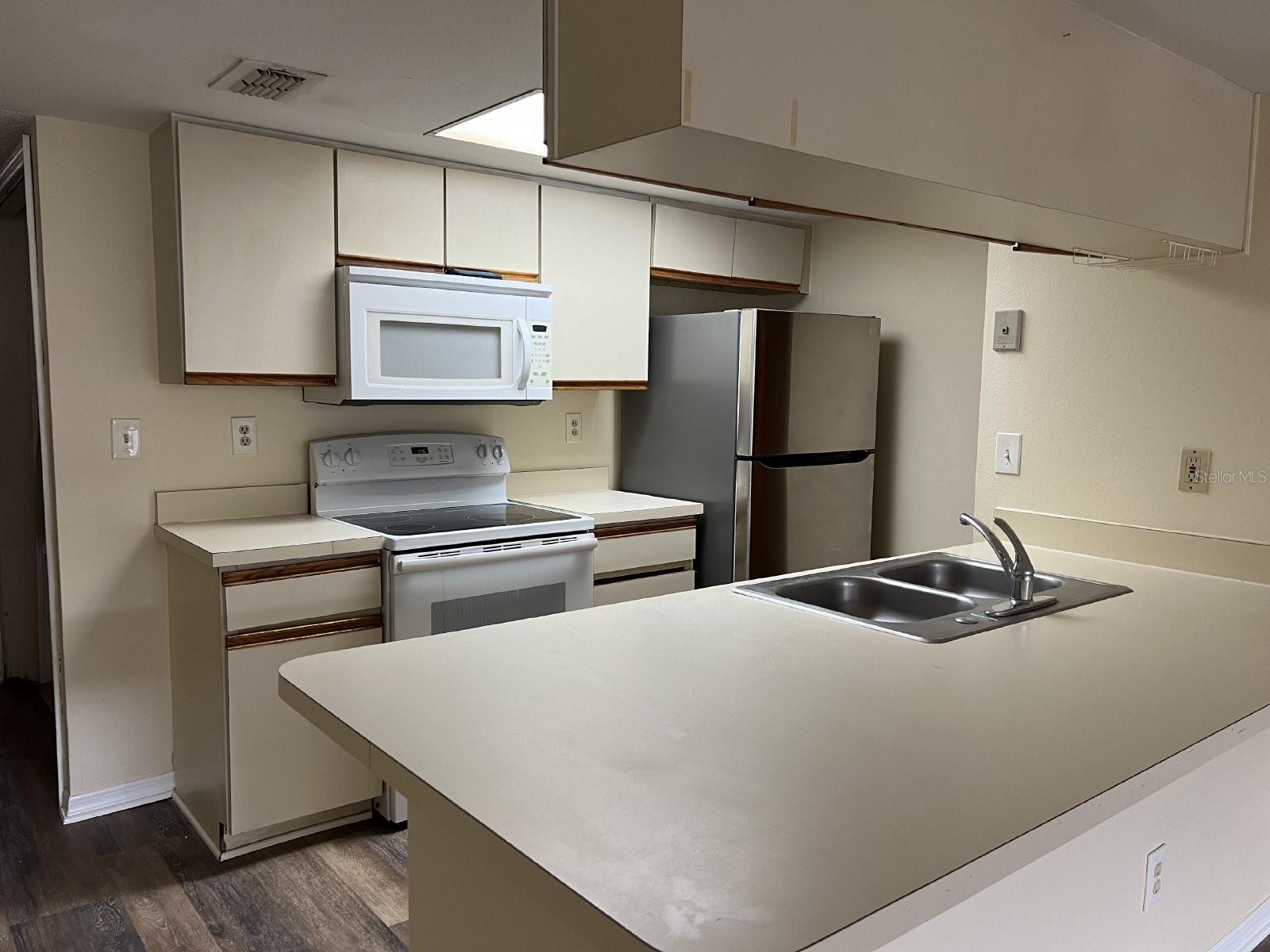 5007 LAGUNA BAY CIR #35, KISSIMMEE, FL, 34746