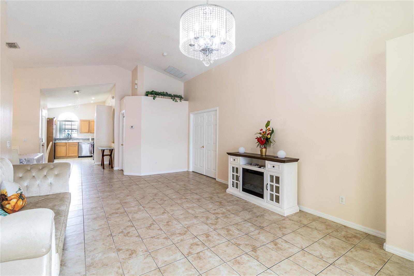 162 SENECA POINT TRL, KISSIMMEE, FL, 34746