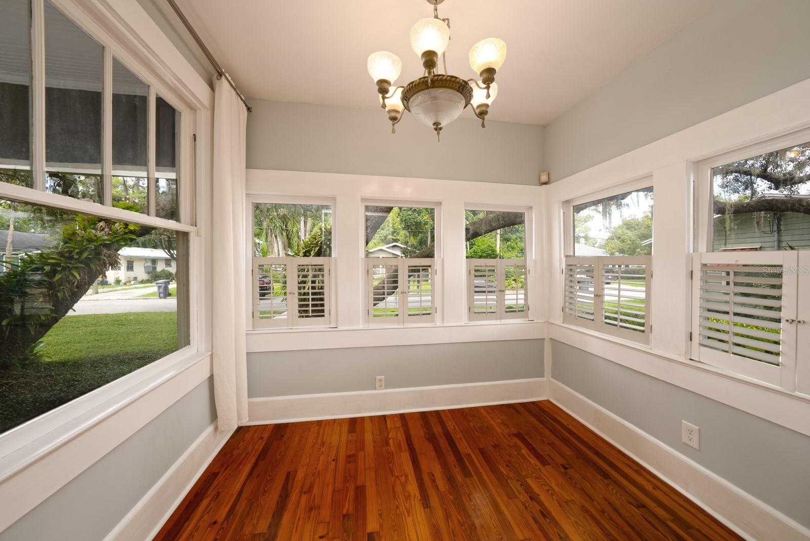 5915 N DEXTER AVE, TAMPA, FL, 33604