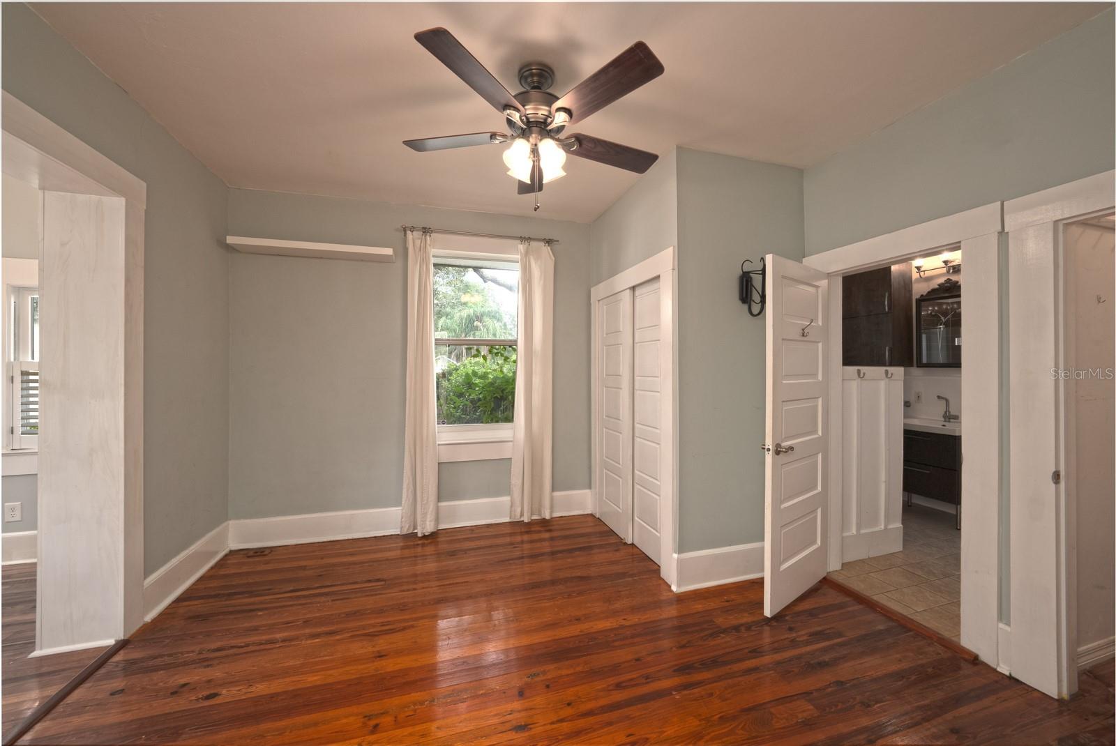 5915 N DEXTER AVE, TAMPA, FL, 33604