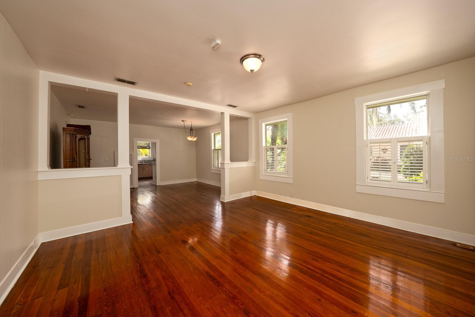 5915 N DEXTER AVE, TAMPA, FL, 33604
