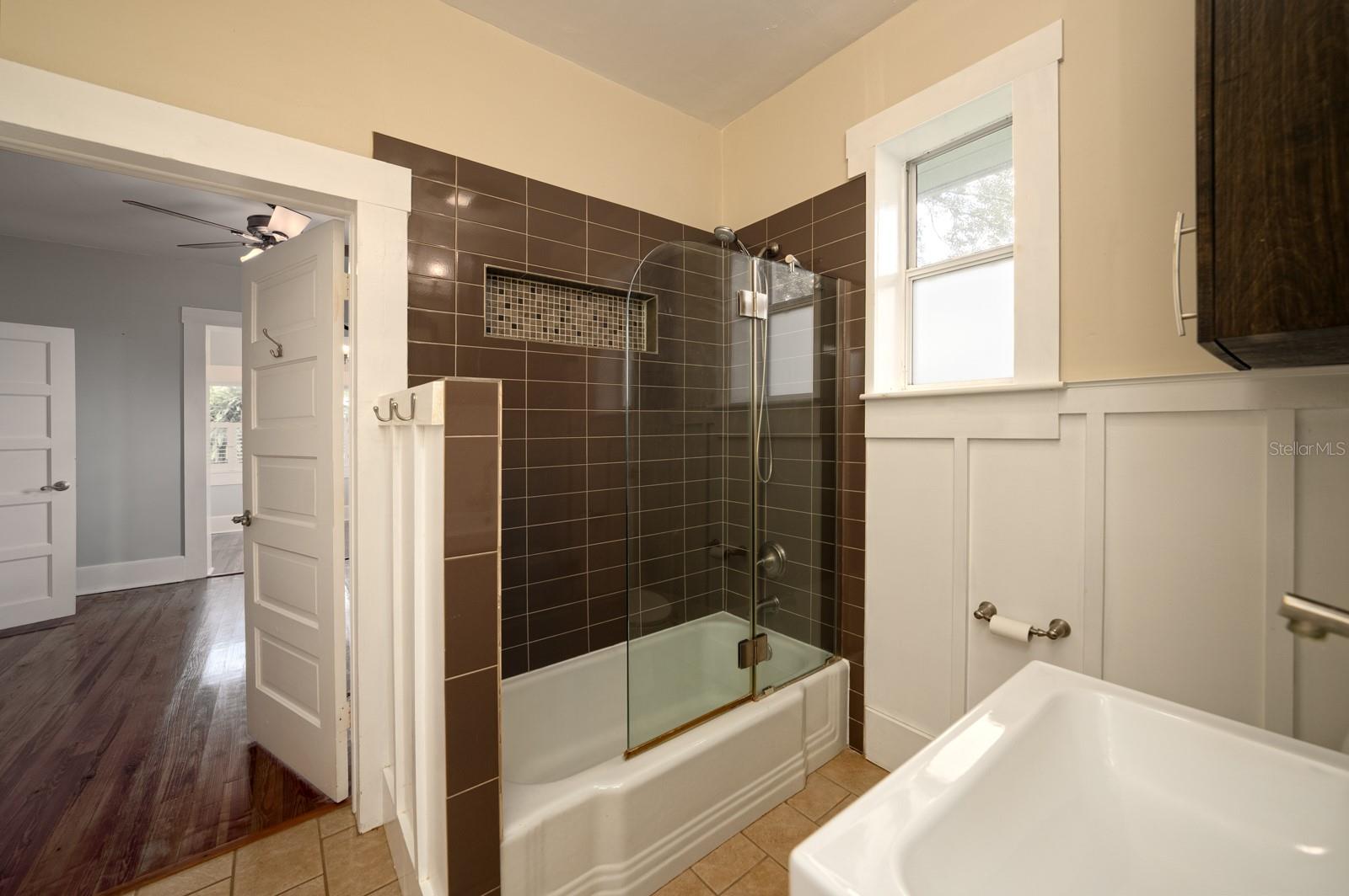 5915 N DEXTER AVE, TAMPA, FL, 33604