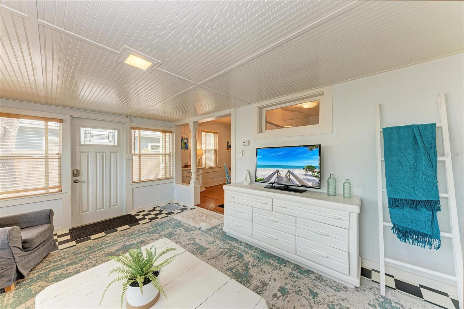 1533 1ST AVE DR W, BRADENTON, FL, 34205