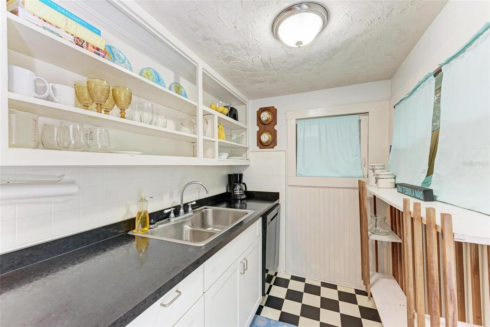 1533 1ST AVE DR W, BRADENTON, FL, 34205