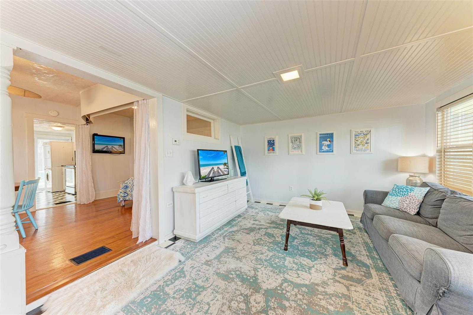 1533 1ST AVE DR W, BRADENTON, FL, 34205