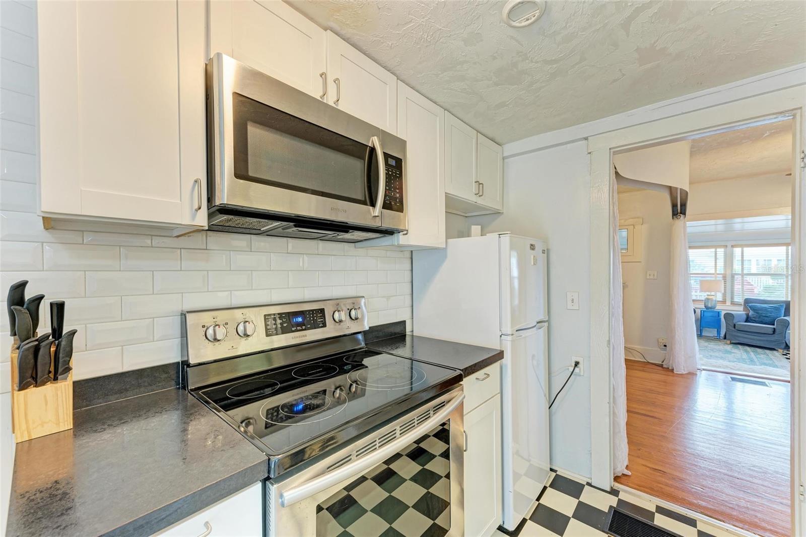 1533 1ST AVE DR W, BRADENTON, FL, 34205