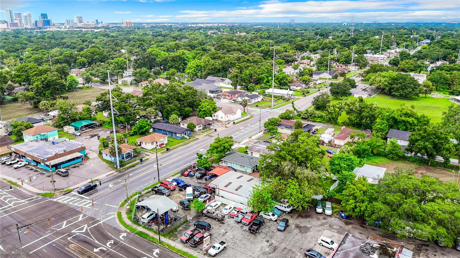 1412 E LAKE AVE, TAMPA, FL, 33605
