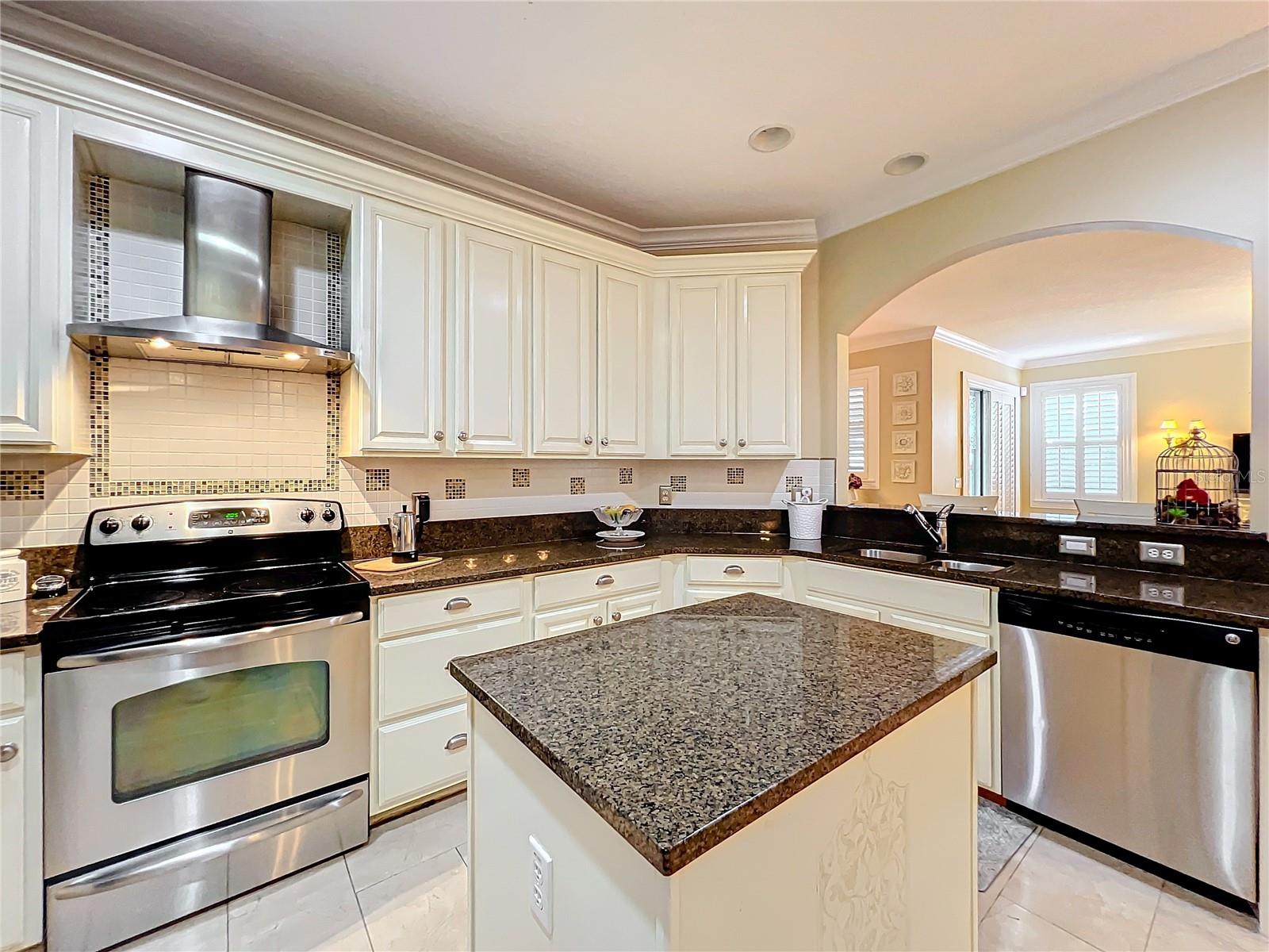 2104 BENT GRASS AVE, OCOEE, FL, 34761