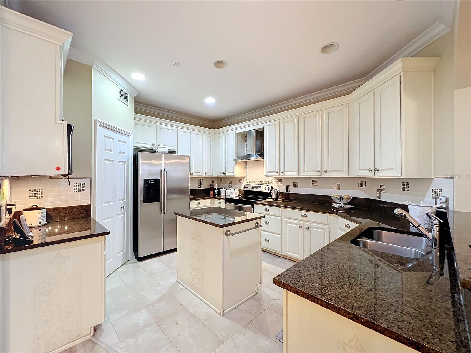 2104 BENT GRASS AVE, OCOEE, FL, 34761