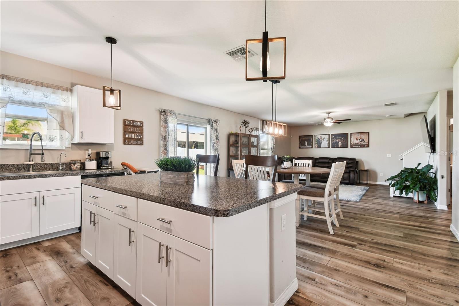 3172 LYTTON HALL DR, ZEPHYRHILLS, FL, 33540