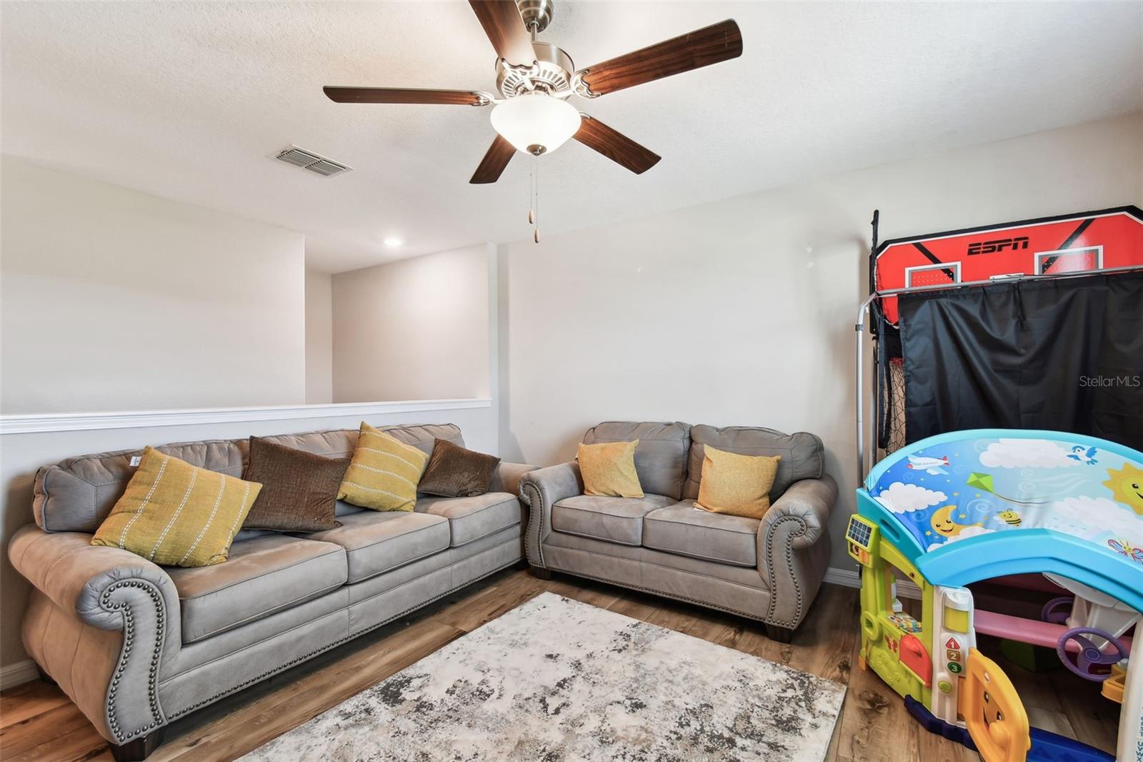 3172 LYTTON HALL DR, ZEPHYRHILLS, FL, 33540