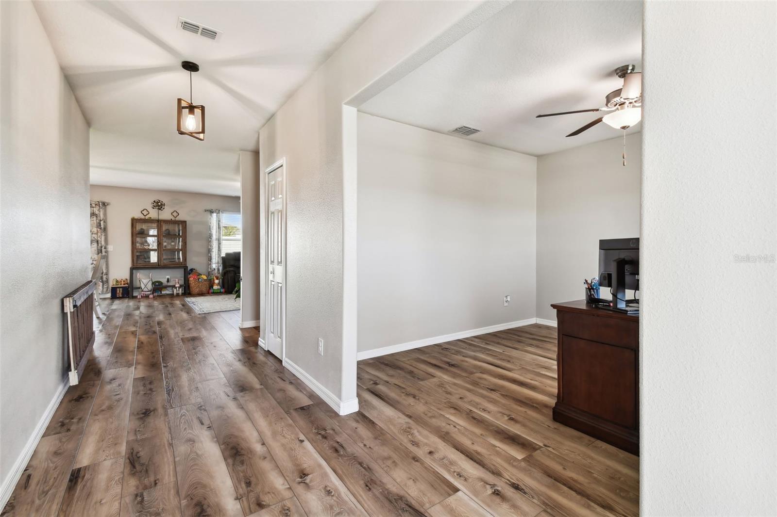 3172 LYTTON HALL DR, ZEPHYRHILLS, FL, 33540