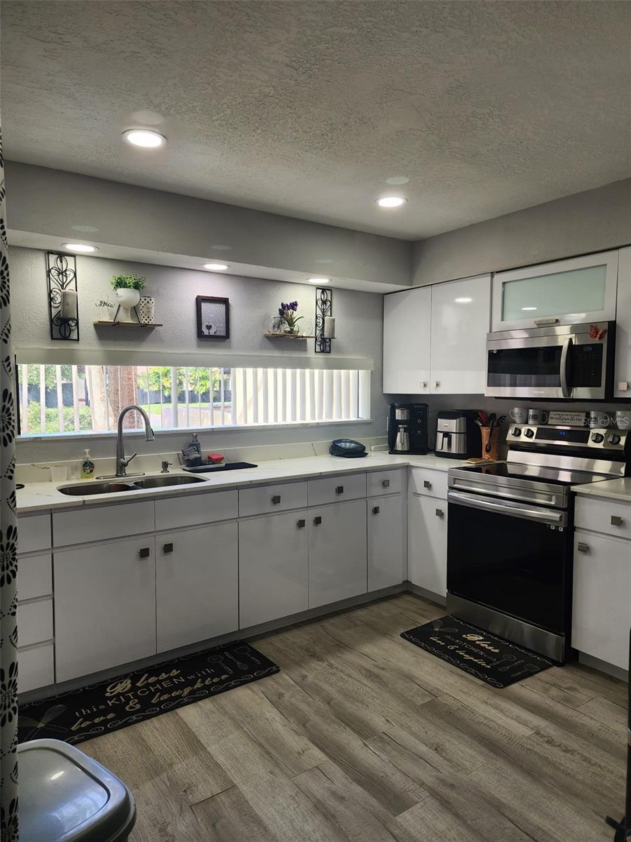 624 GOLDEN SUNSHINE CIR, ORLANDO, FL, 32807