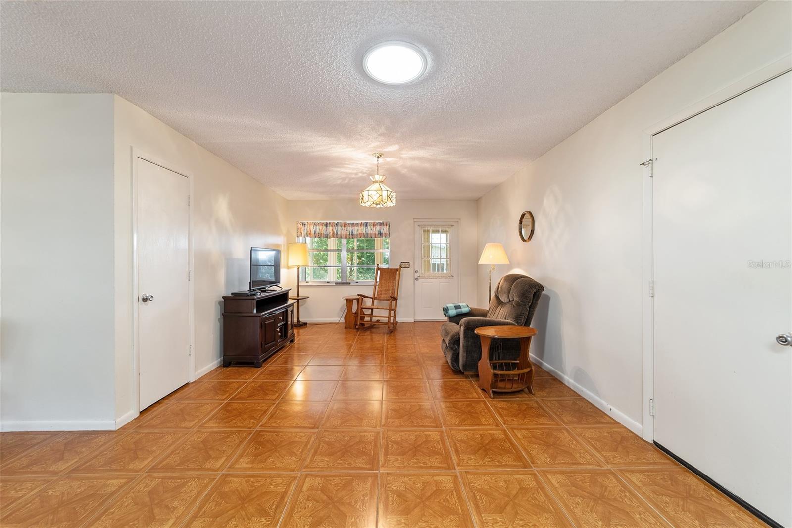 8666 SW 92ND LN #E, OCALA, FL, 34481