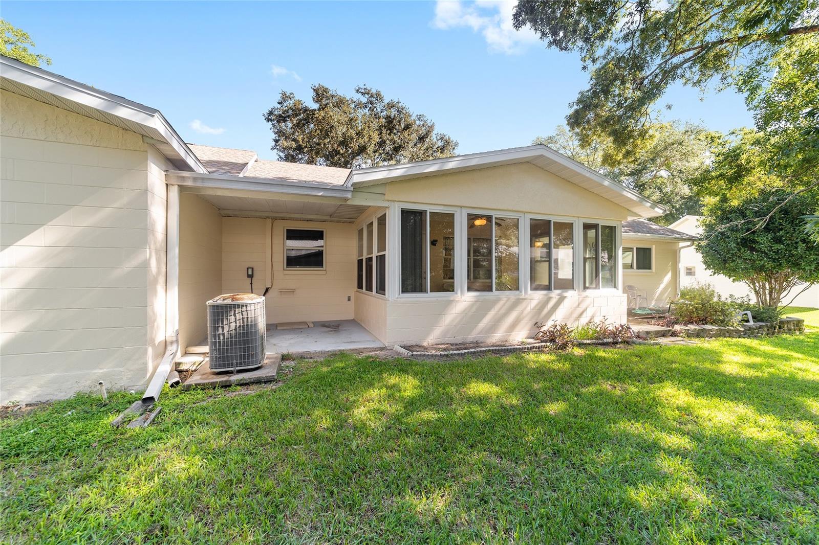 8666 SW 92ND LN #E, OCALA, FL, 34481