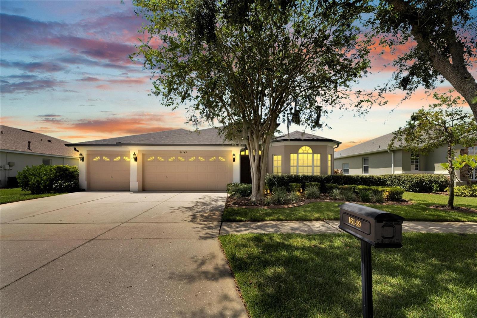 16149 BRIDGEPARK DR, LITHIA, FL, 33547