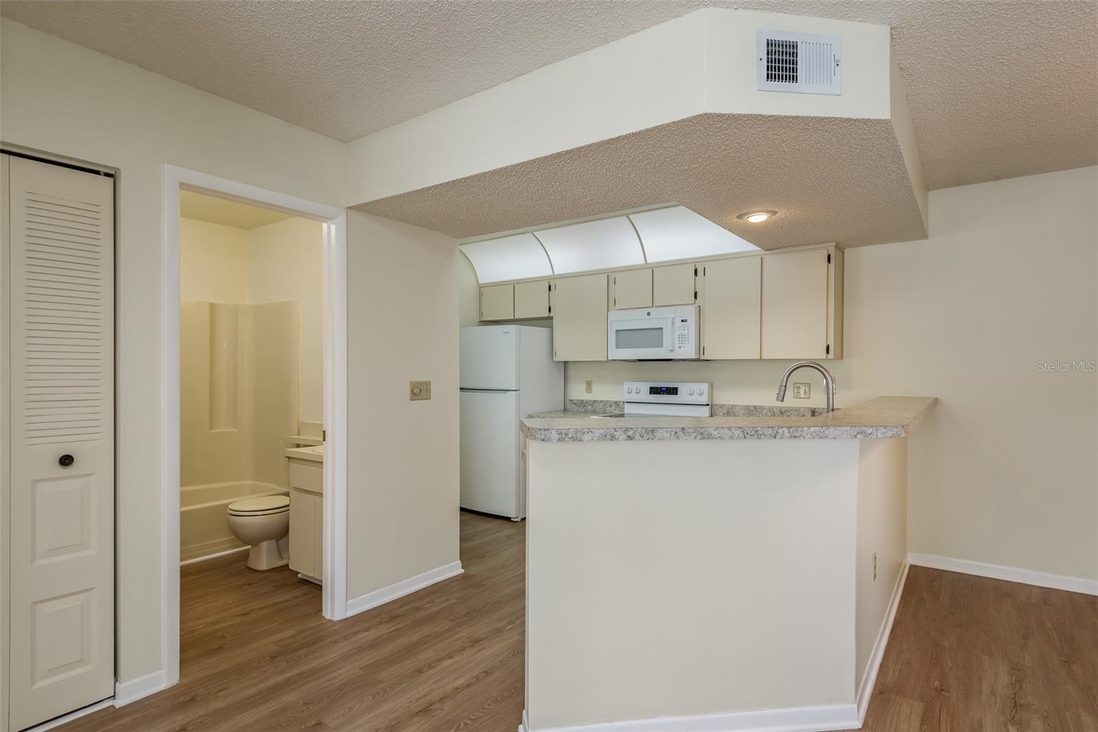 7712 HILLSIDE CT #202, HUDSON, FL, 34667