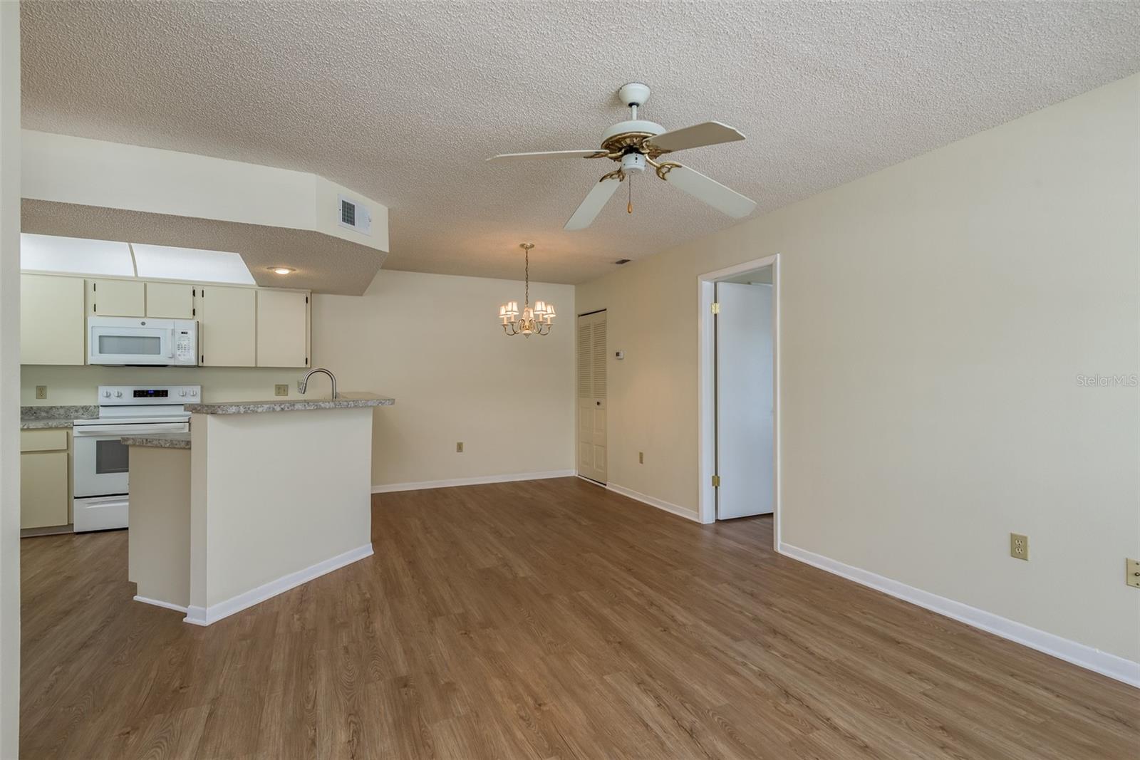 7712 HILLSIDE CT #202, HUDSON, FL, 34667