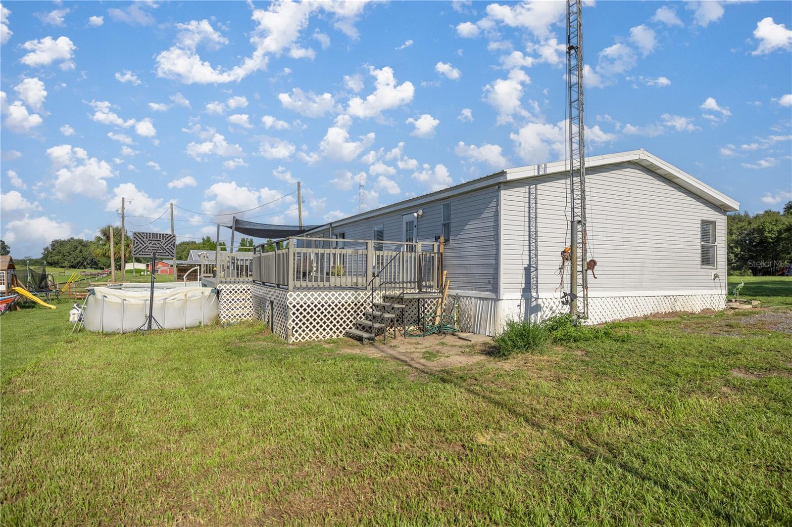 16300 SE HIGHWAY 42, WEIRSDALE, FL, 32195