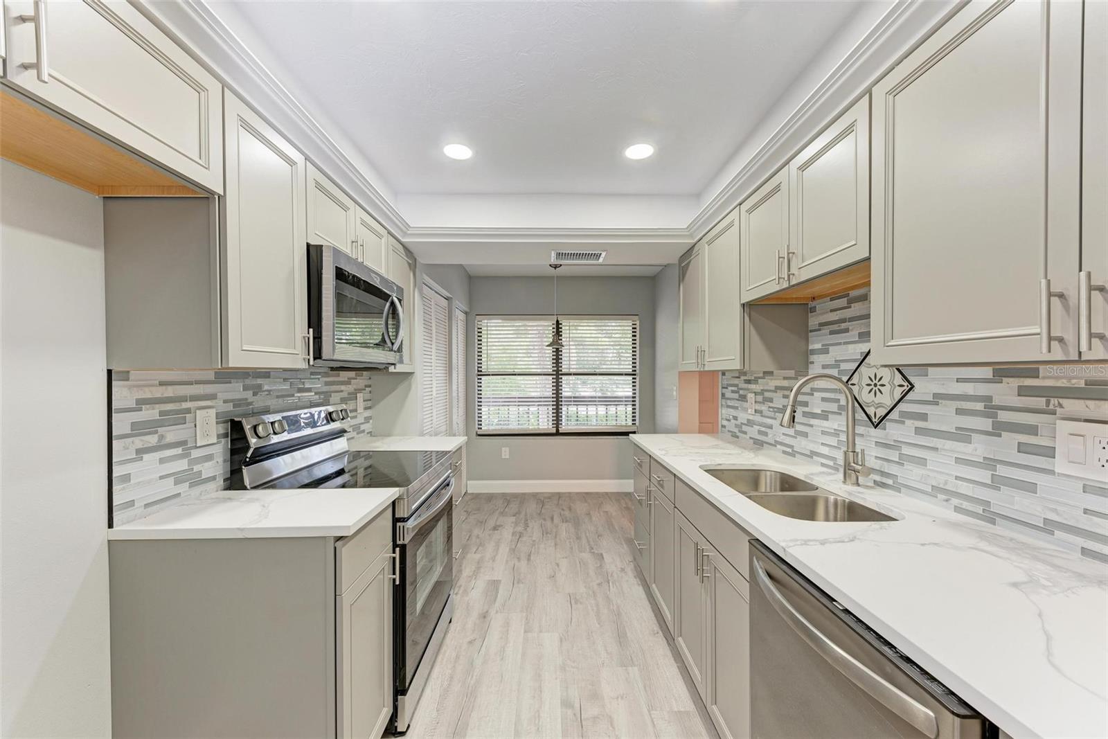 515 30TH AVE W #H201, BRADENTON, FL, 34205