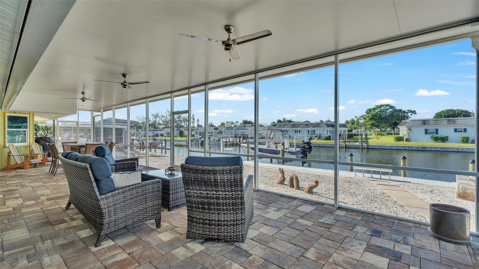 9907 ROYAL PALM DR, BRADENTON, FL, 34210