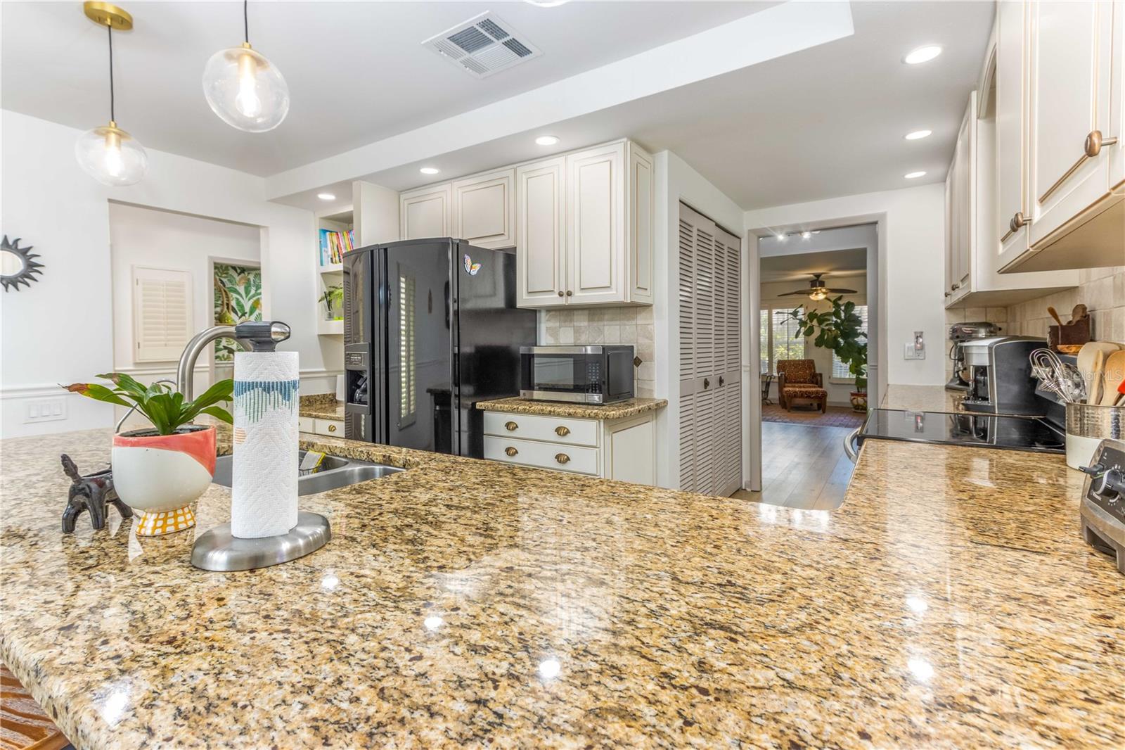 54 PELICAN PL, BELLEAIR, FL, 33756