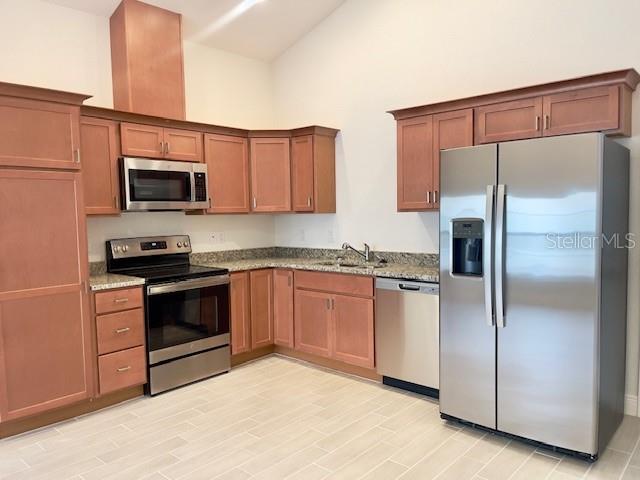 2108 SHANTINIKETAN BLVD #B8, TAVARES, FL, 32778