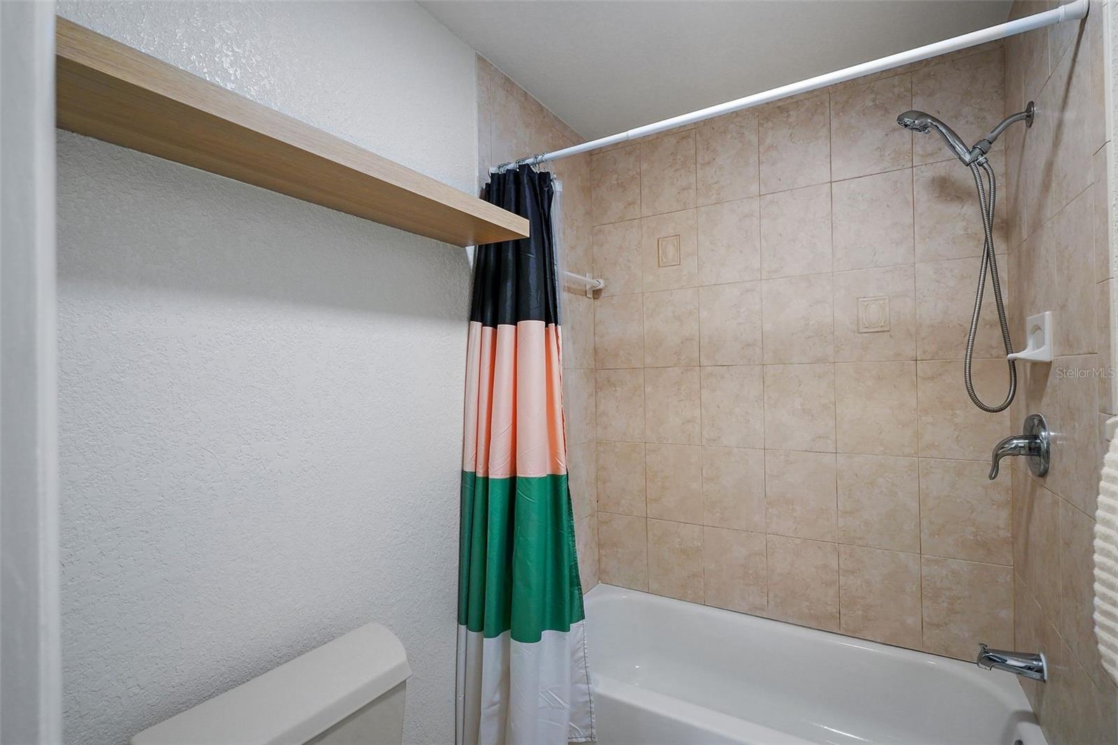 200 COUNTRY CLUB DR #1004, LARGO, FL, 33771