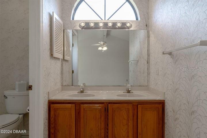 801 GEORGE HECKER DRS, SOUTH DAYTONA, FL, 32119