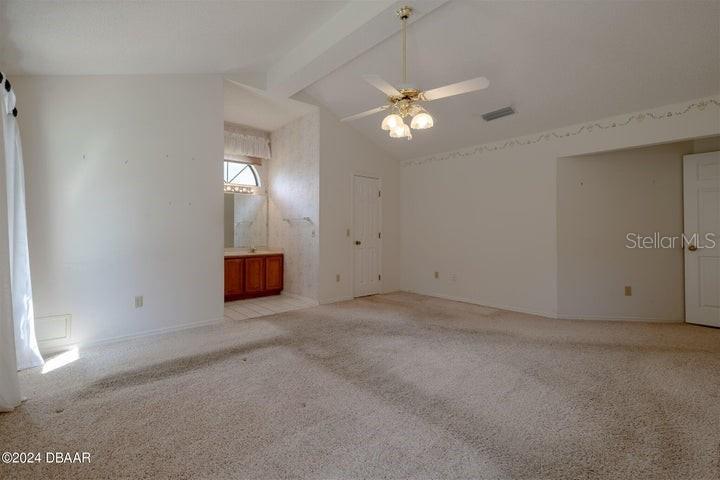 801 GEORGE HECKER DRS, SOUTH DAYTONA, FL, 32119