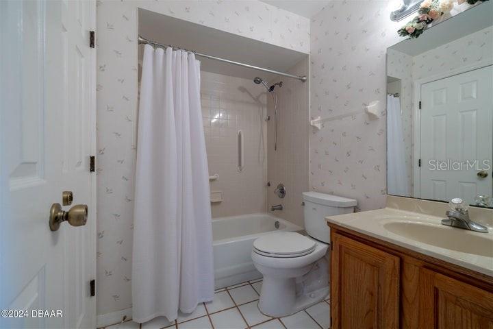 801 GEORGE HECKER DRS, SOUTH DAYTONA, FL, 32119