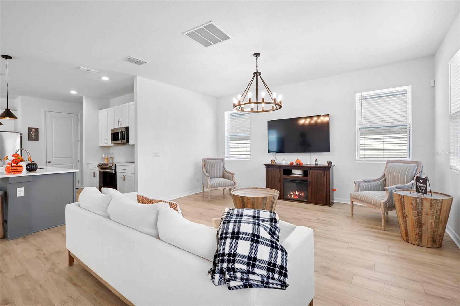 17682 NORTHLAKE GROVE DR, WINTER GARDEN, FL, 34787