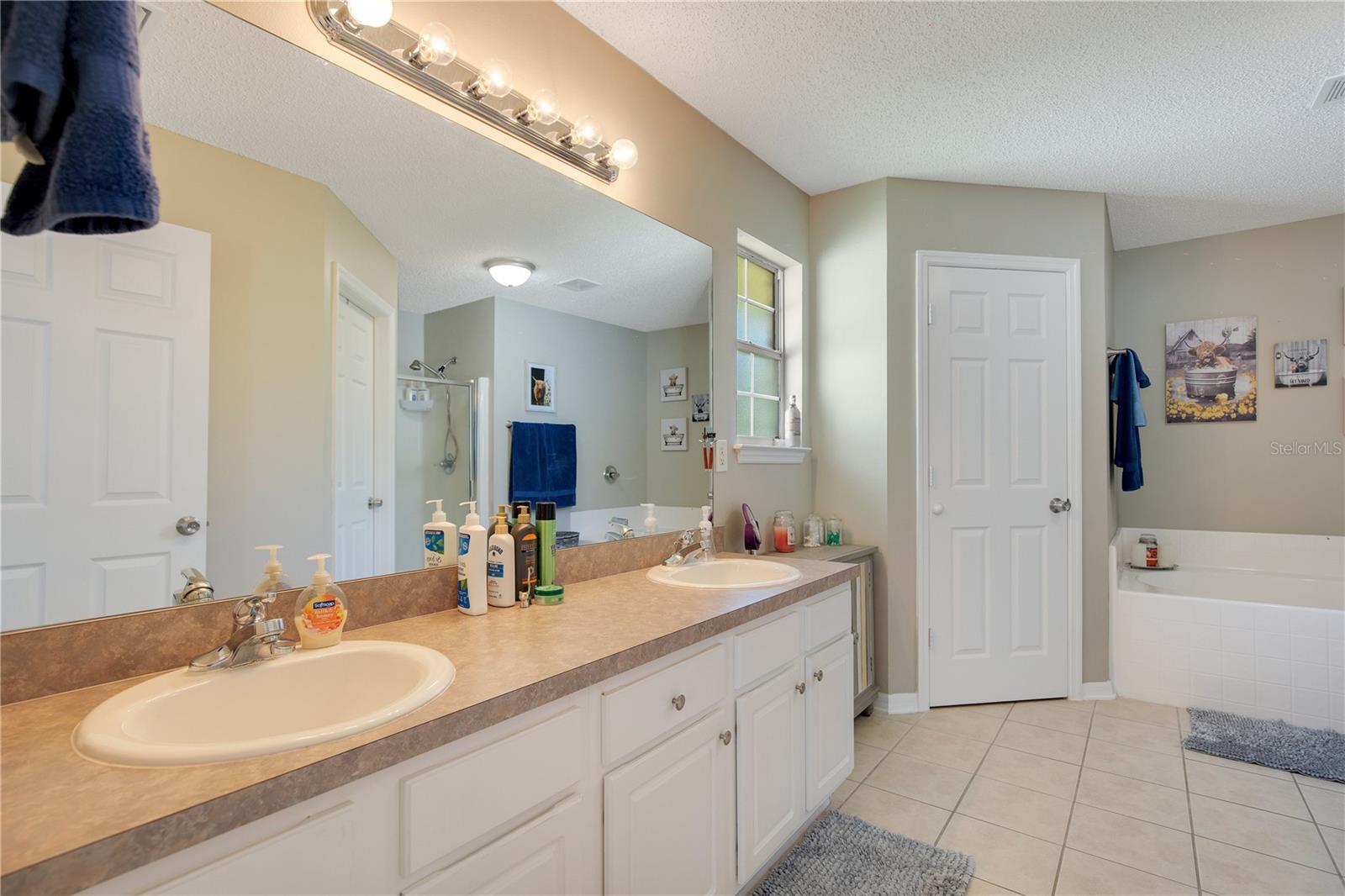 27 LYNDENHURST LN, PALM COAST, FL, 32137