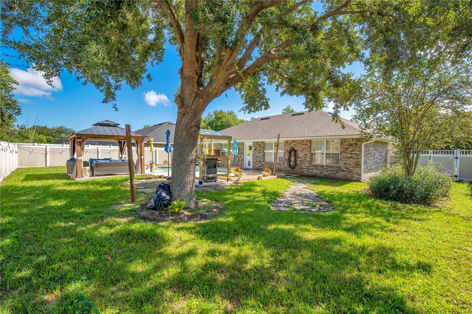 27 LYNDENHURST LN, PALM COAST, FL, 32137