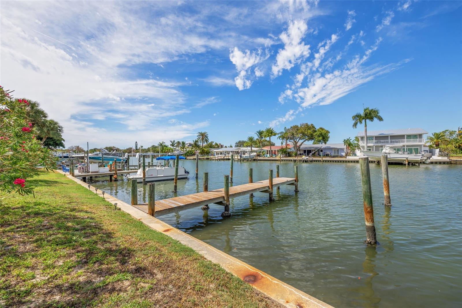 320 WINDRUSH BLVD #4, INDIAN ROCKS BEACH, FL, 33785