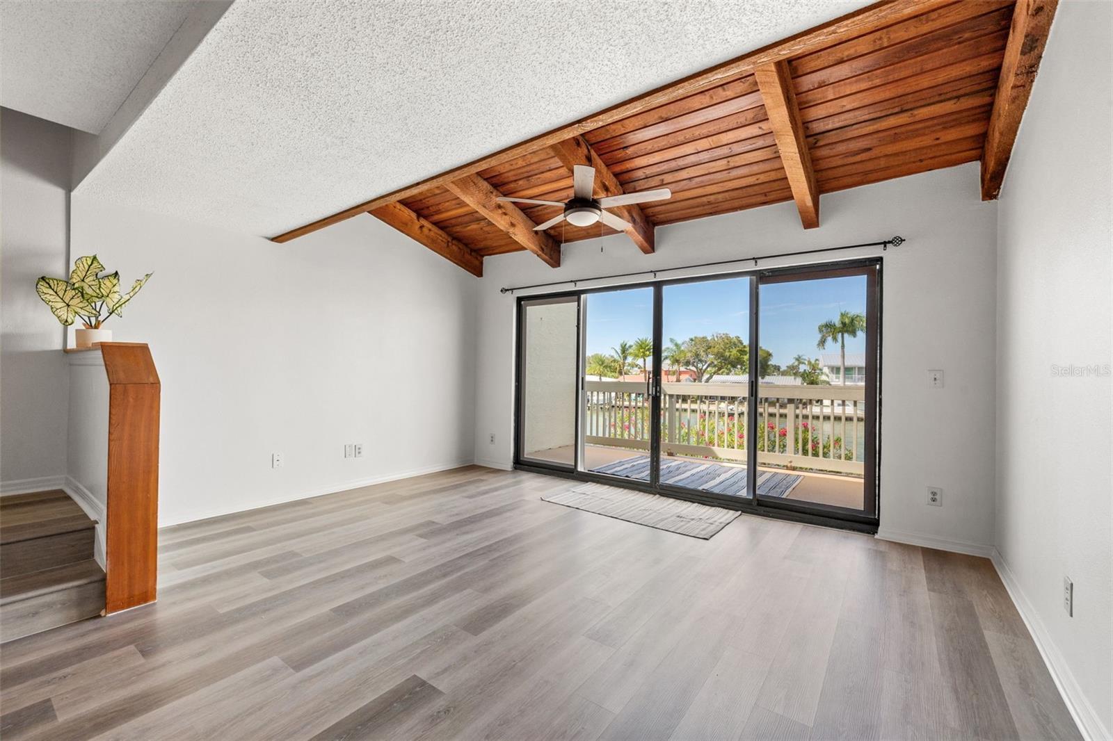 320 WINDRUSH BLVD #4, INDIAN ROCKS BEACH, FL, 33785